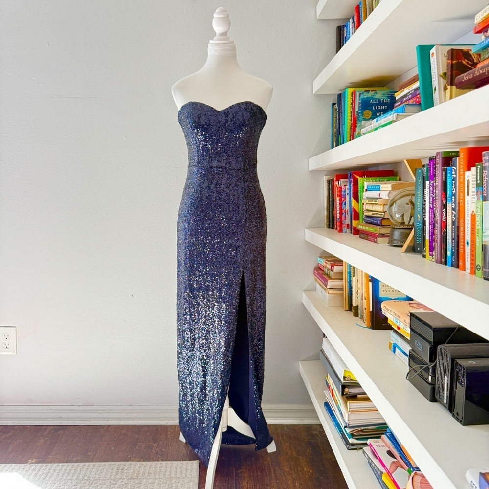 B. Darlin Navy Strapless Sequin Long Gown Dress size 7